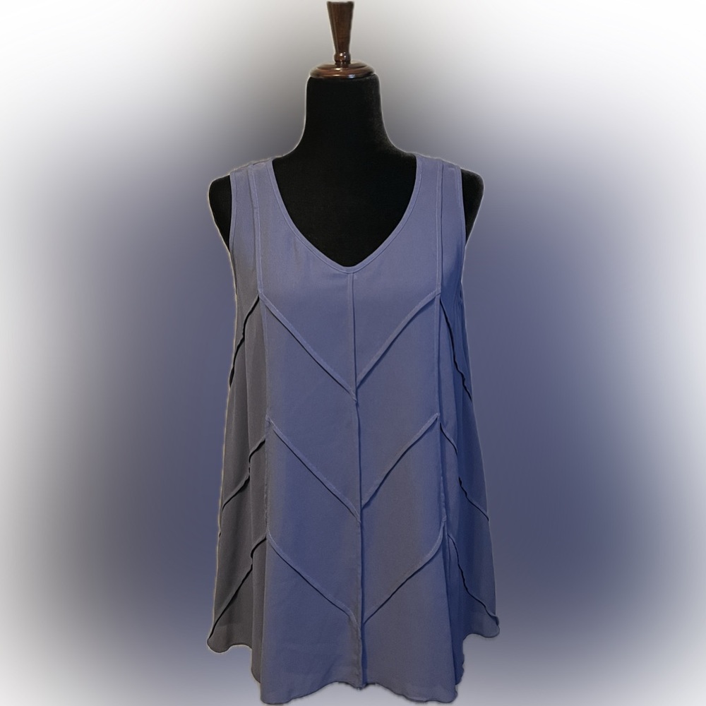 John Mark Sleeveless V-Neck Chevron Periwinkle Top size M